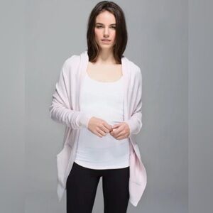 🍋Lululemon pale pink sweater